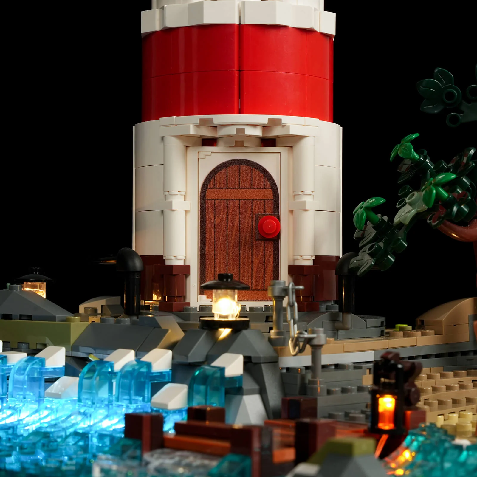 Sunrise Lighthouse - Image 8